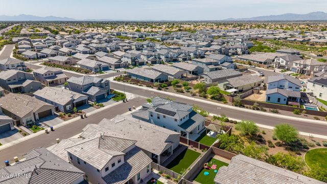 10240 W LONE CACTUS Drive, Peoria, AZ 85382