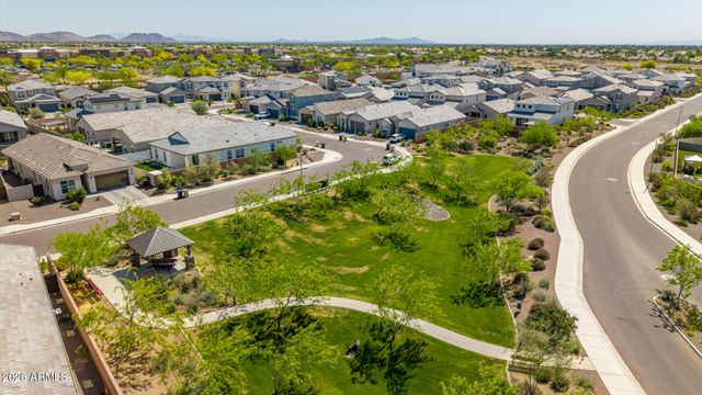 10240 W LONE CACTUS Drive, Peoria, AZ 85382