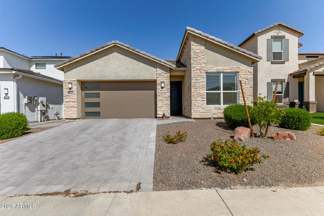 10240 W LONE CACTUS Drive, Peoria, AZ 85382