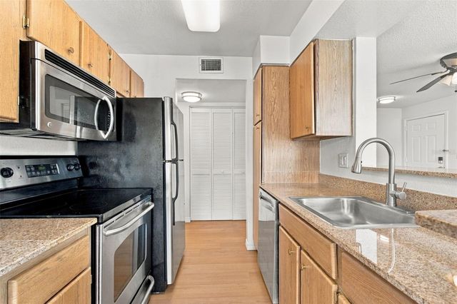 11582 WESTWOOD BOULEVARD 1425, Orlando, FL 32821
