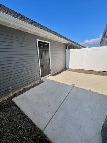 11781 Kentucky Street, Crown Point, IN 46307