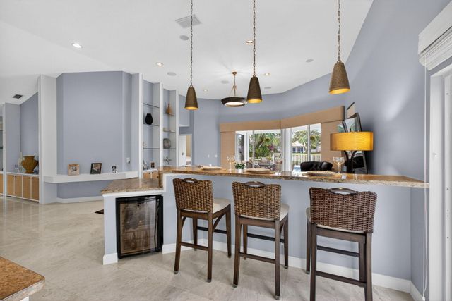 108 Eagleton Lane, Palm Beach Gardens, FL 33418