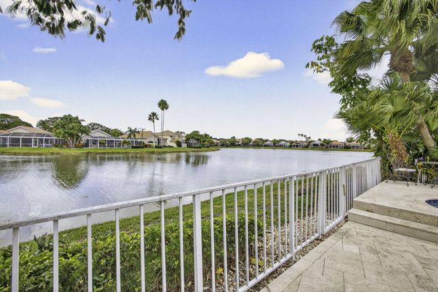 108 Eagleton Lane, Palm Beach Gardens, FL 33418