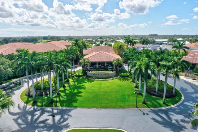 108 Eagleton Lane, Palm Beach Gardens, FL 33418