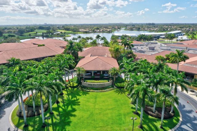 108 Eagleton Lane, Palm Beach Gardens, FL 33418