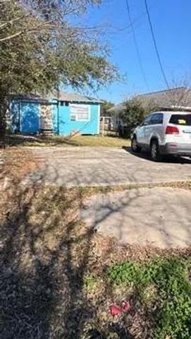 809 Booker Washington Avenue, Port Arthur, TX 77640