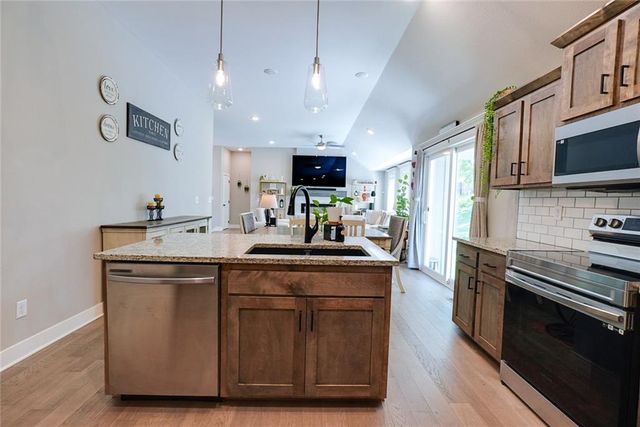 1404 NW Maple Drive, Grain Valley, MO 64029