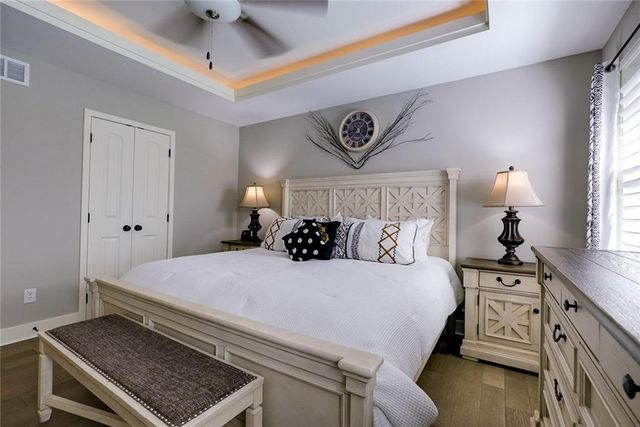 1404 NW Maple Drive, Grain Valley, MO 64029