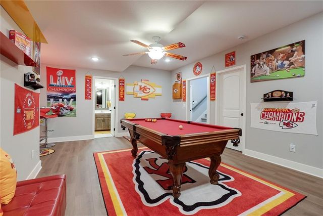 1404 NW Maple Drive, Grain Valley, MO 64029