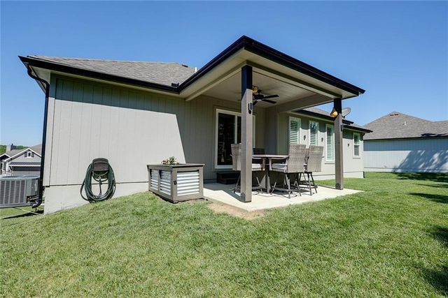 1404 NW Maple Drive, Grain Valley, MO 64029