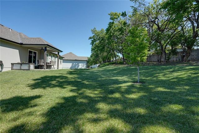 1404 NW Maple Drive, Grain Valley, MO 64029