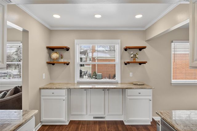 4624 Turner Street, Trenton, MI 48183