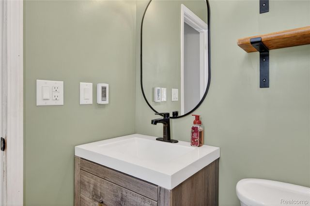 4624 Turner Street, Trenton, MI 48183