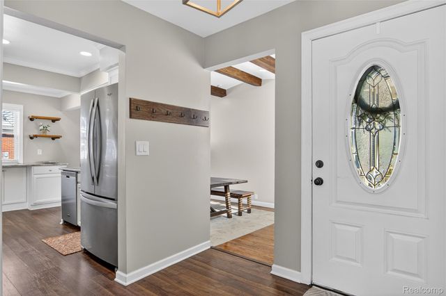 4624 Turner Street, Trenton, MI 48183