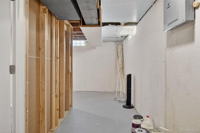 4624 Turner Street, Trenton, MI 48183