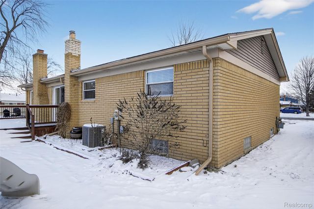 4624 Turner Street, Trenton, MI 48183