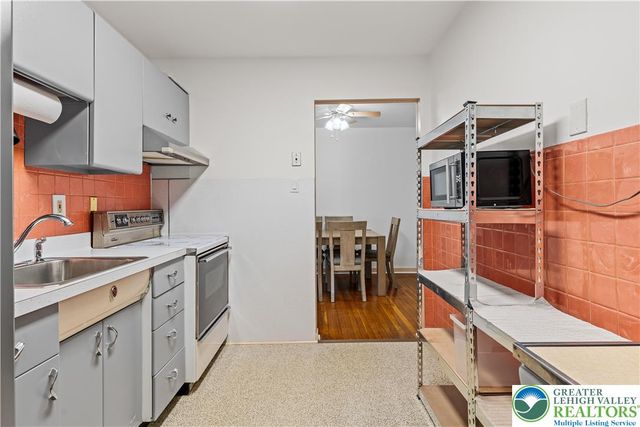 732 North Saint Lucas Street, Allentown City, PA 18104