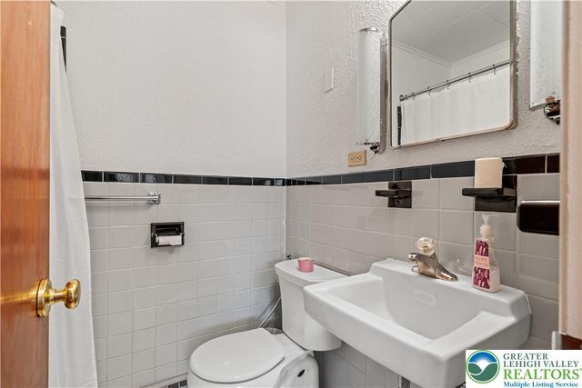 732 North Saint Lucas Street, Allentown City, PA 18104