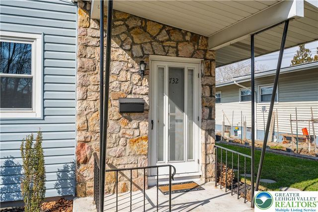 732 North Saint Lucas Street, Allentown City, PA 18104