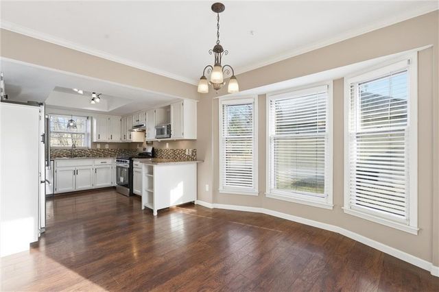 410 NE Corsicana Street, Lee's Summit, MO 64086