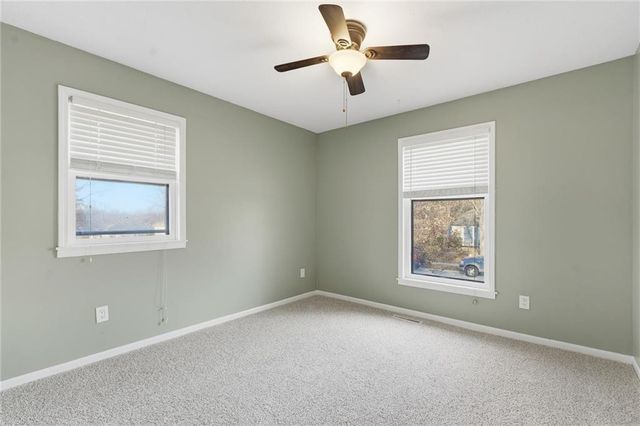 410 NE Corsicana Street, Lee's Summit, MO 64086