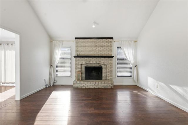 410 NE Corsicana Street, Lee's Summit, MO 64086