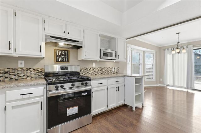 410 NE Corsicana Street, Lee's Summit, MO 64086