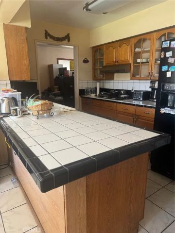 1439 W Kiama, Anaheim, CA 92802