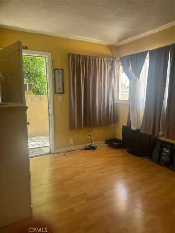 1439 W Kiama, Anaheim, CA 92802