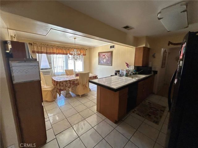 1439 W Kiama, Anaheim, CA 92802