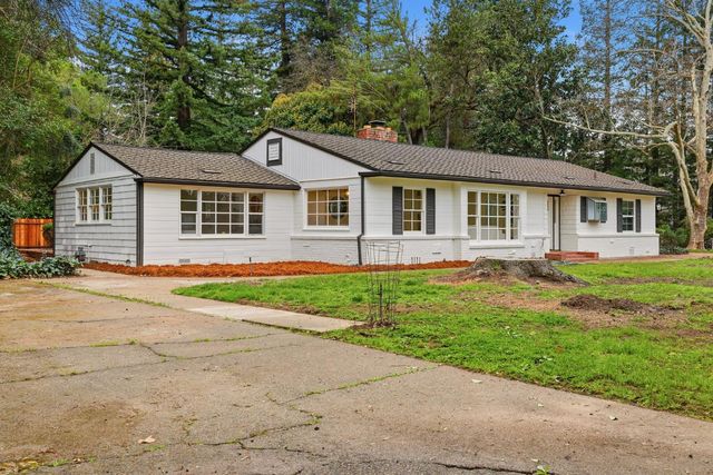 894 Larch Ln, Sacramento, CA 95864