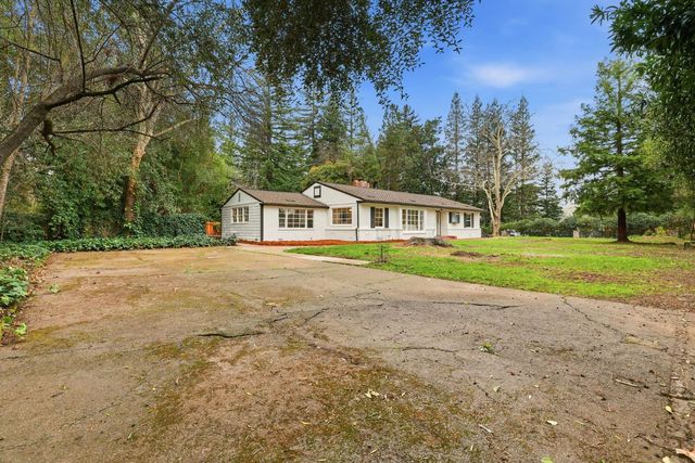 894 Larch Ln, Sacramento, CA 95864