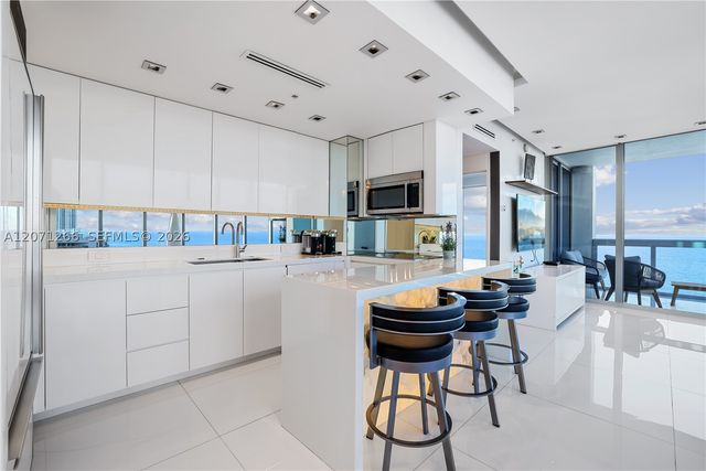 6899 Collins Ave 2208, Miami Beach, FL 33141