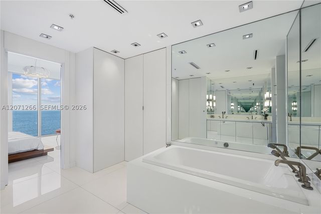 6899 Collins Ave 2208, Miami Beach, FL 33141