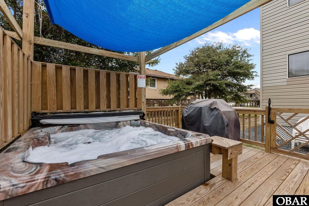 Image 35 of property listing at 110 Baker Avenue Lot:7 & PT 6, Kill Devil Hills, NC 27948