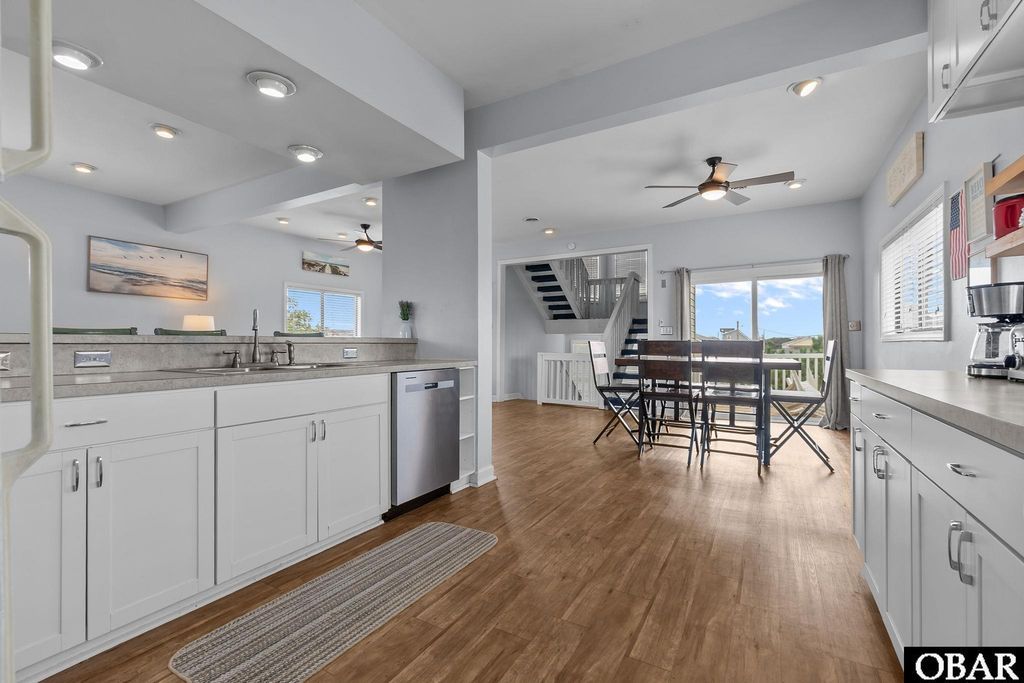 Image 8 of property listing at 110 Baker Avenue Lot:7 & PT 6, Kill Devil Hills, NC 27948