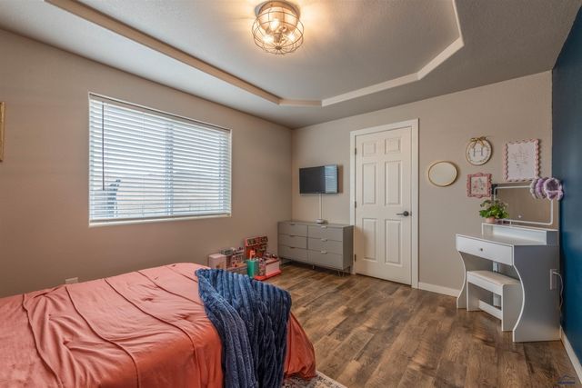 305 BEAR TOOTH DR, Box Elder, SD 57719