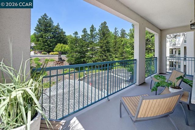 1840 Tice Creek 2320, Walnut Creek, CA 94595