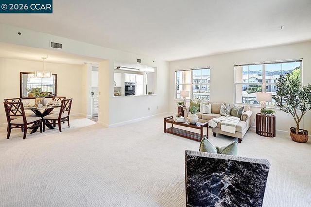 1840 Tice Creek 2320, Walnut Creek, CA 94595