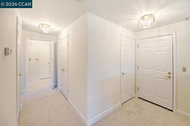 1840 Tice Creek 2320, Walnut Creek, CA 94595