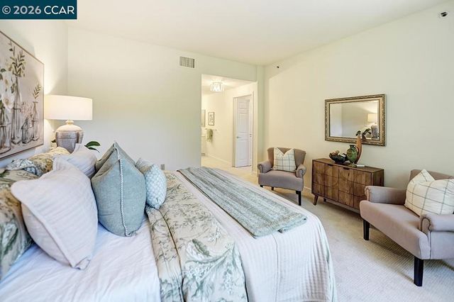 1840 Tice Creek 2320, Walnut Creek, CA 94595
