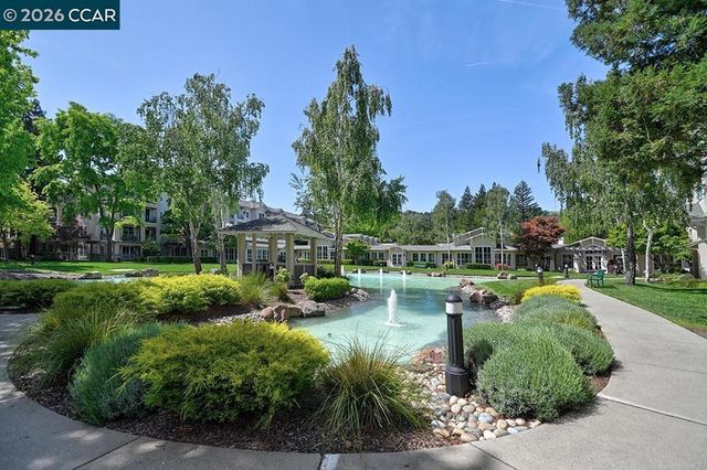 1840 Tice Creek 2320, Walnut Creek, CA 94595