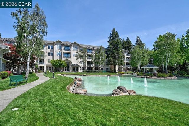 1840 Tice Creek 2320, Walnut Creek, CA 94595