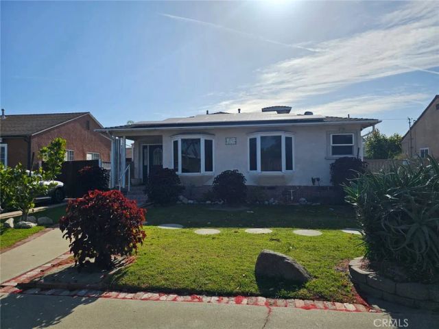 3180 Easy Avenue, Long Beach, CA 90810
