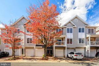 12912 FAIR BRIAR LN, Fairfax, VA 22033