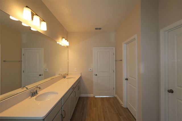 1302 HYDE STREET, St Cloud, FL 34771