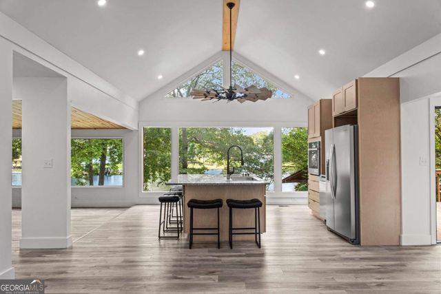 388 Possum Point Drive, Eatonton, GA 31024