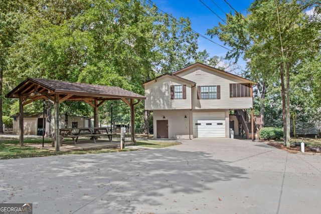 388 Possum Point Drive, Eatonton, GA 31024