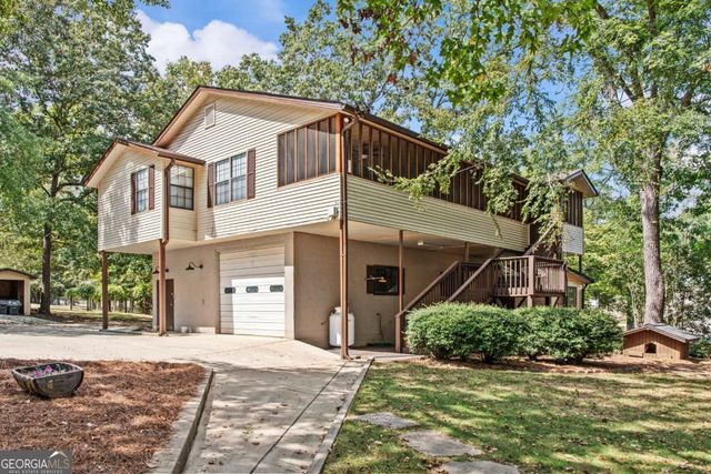 388 Possum Point Drive, Eatonton, GA 31024