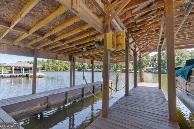 388 Possum Point Drive, Eatonton, GA 31024